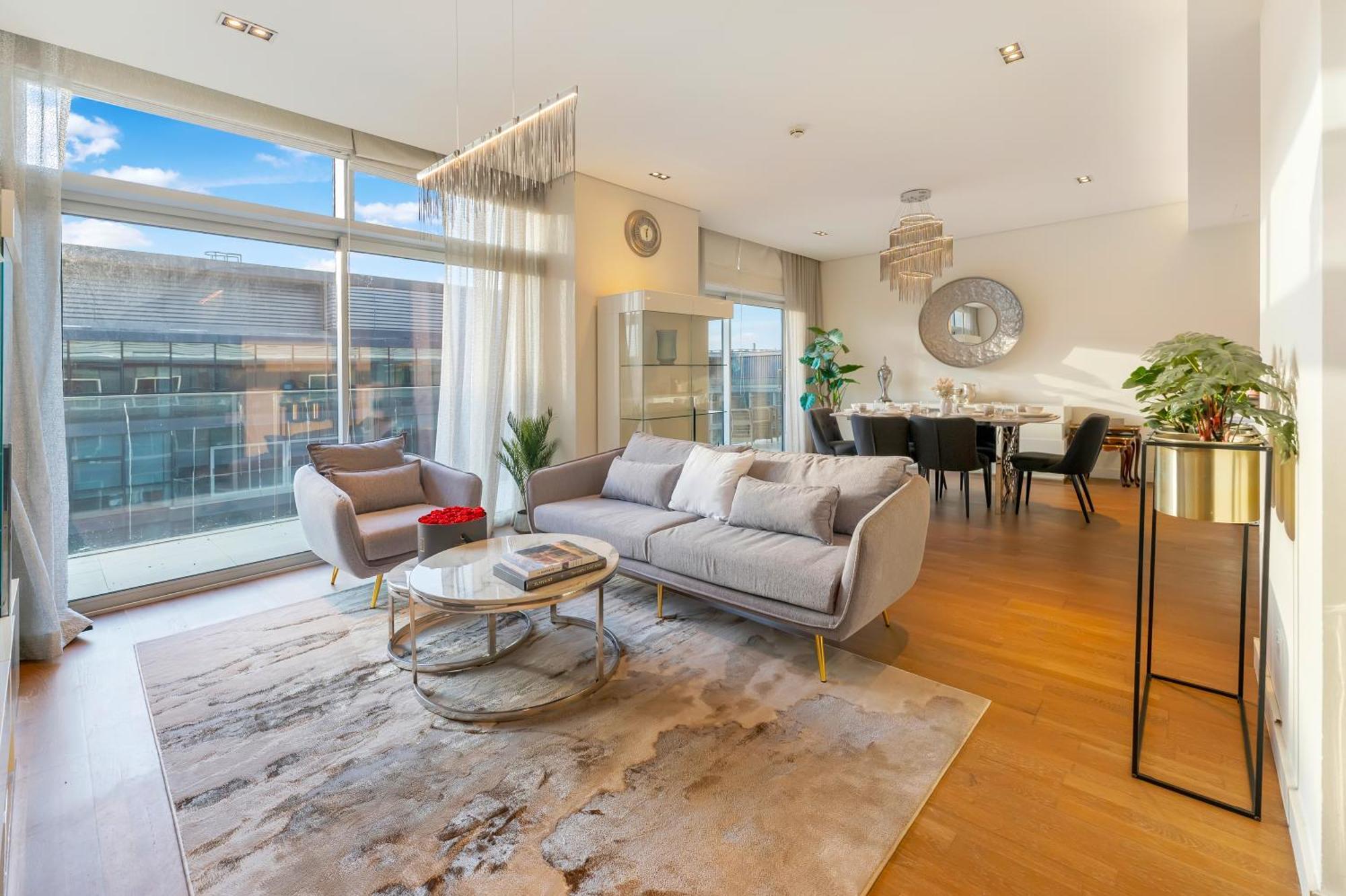 شقة Fam Living - City Walk - Opulent Living دبي المظهر الخارجي الصورة